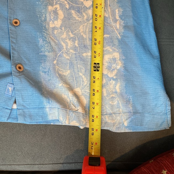 Tommy Bahama silk embroidered shirt - Picture 14 of 14